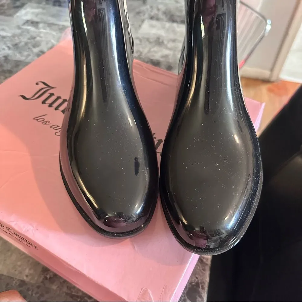 Juicy Couture Glossy Black Chelsea Boots